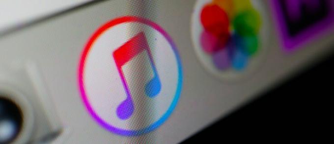 Pranešama, kad „Apple“ žudo „iTunes“ ir atsisako atsisiuntimų savo „Apple Music“ transliacijos paslaugos naudai