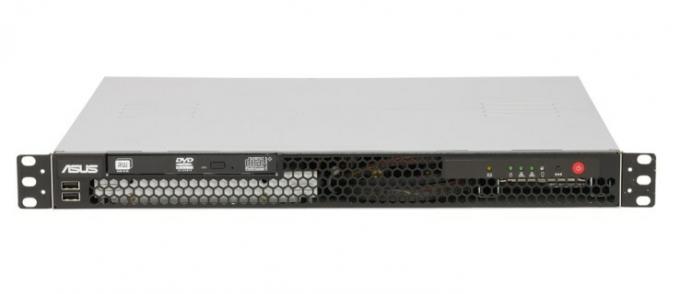 Ulasan Broadberry CyberServe XE3-RS100