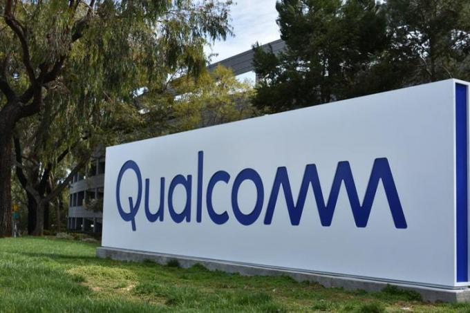 Выпуск процессора Qualcomm Apple M1-конкурента отложен до конца 2023 года