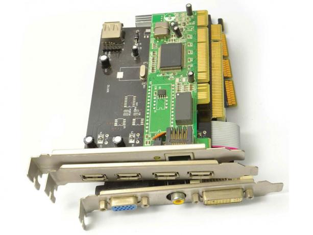 Les cartes PCI et PCI Express permettent d'ajouter des technologies récentes à des systèmes plus anciens